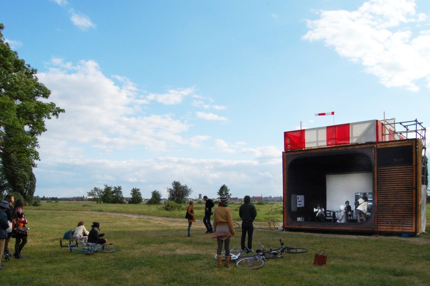 Figure 0.21: Tracey Rose, Pavilion for The Great World’s Fair 2012 – The World Is Not Fair, an event organized by raumlaborberlin and Hebbel am Ufer, June 2012, Tempelhof Park, Berlin. Courtesy of raumlaborberlin.