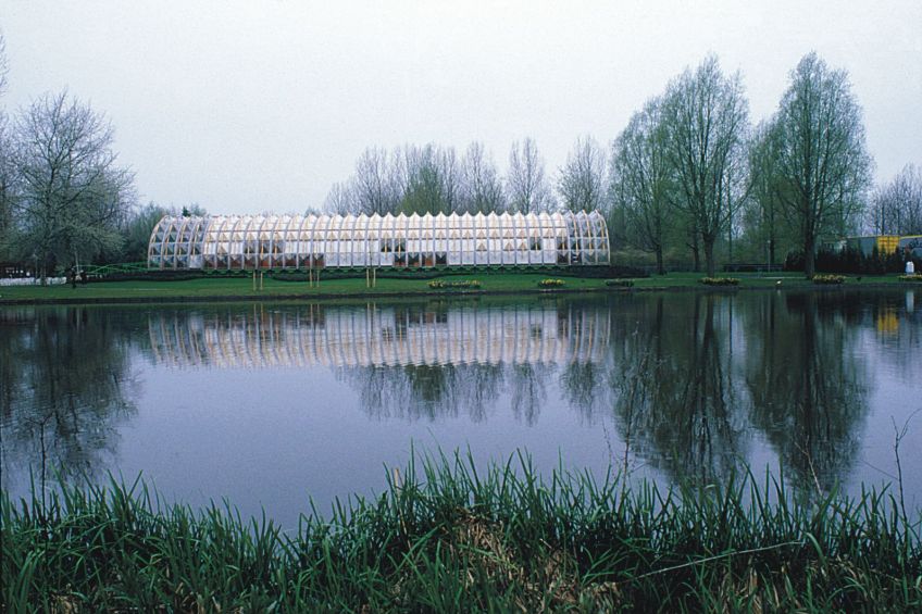 Figure 0.4: Renzo Piano Building Workshop, IBM Traveling Pavilion (installed in Amsterdam 1983-86), 1982. Courtesy: Renzo Piano Building Workshop. Photograph: Gianni Berengo Gardin.