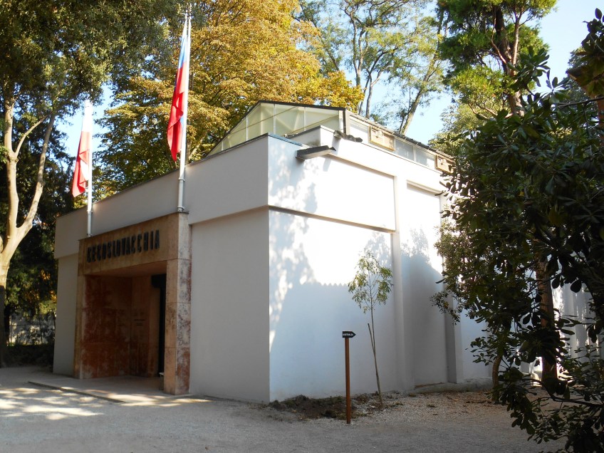 Figure 3.22: View looking north toward the Czechoslovakian pavilion, designed by Otakar Novotný in 1926. Photograph: Joel Robinson.